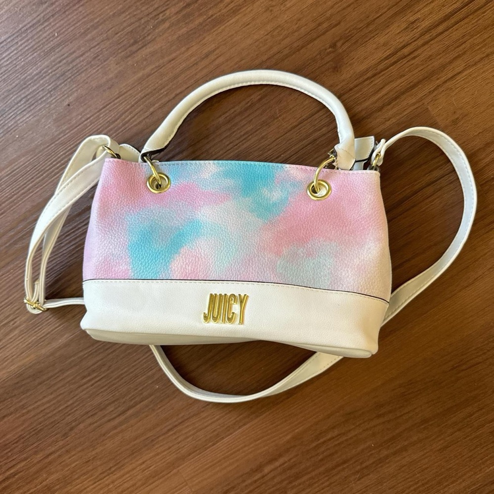SOLD🔴White + Pastel Pink + Pastel Blue Juicy Couture purse